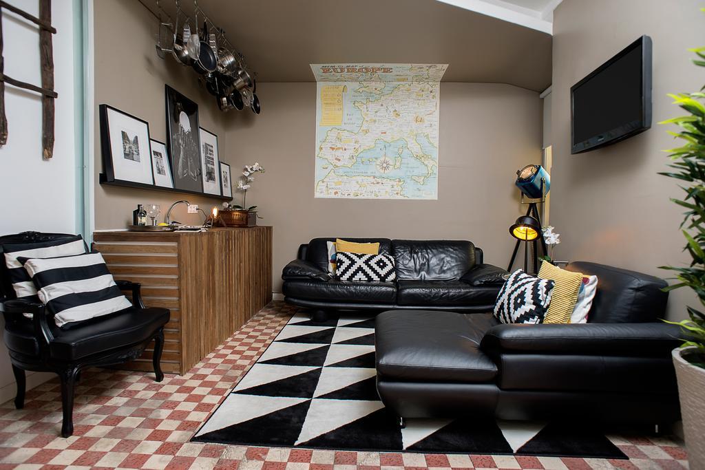No Limit Bairro Alto Hostel Lissabon Buitenkant foto