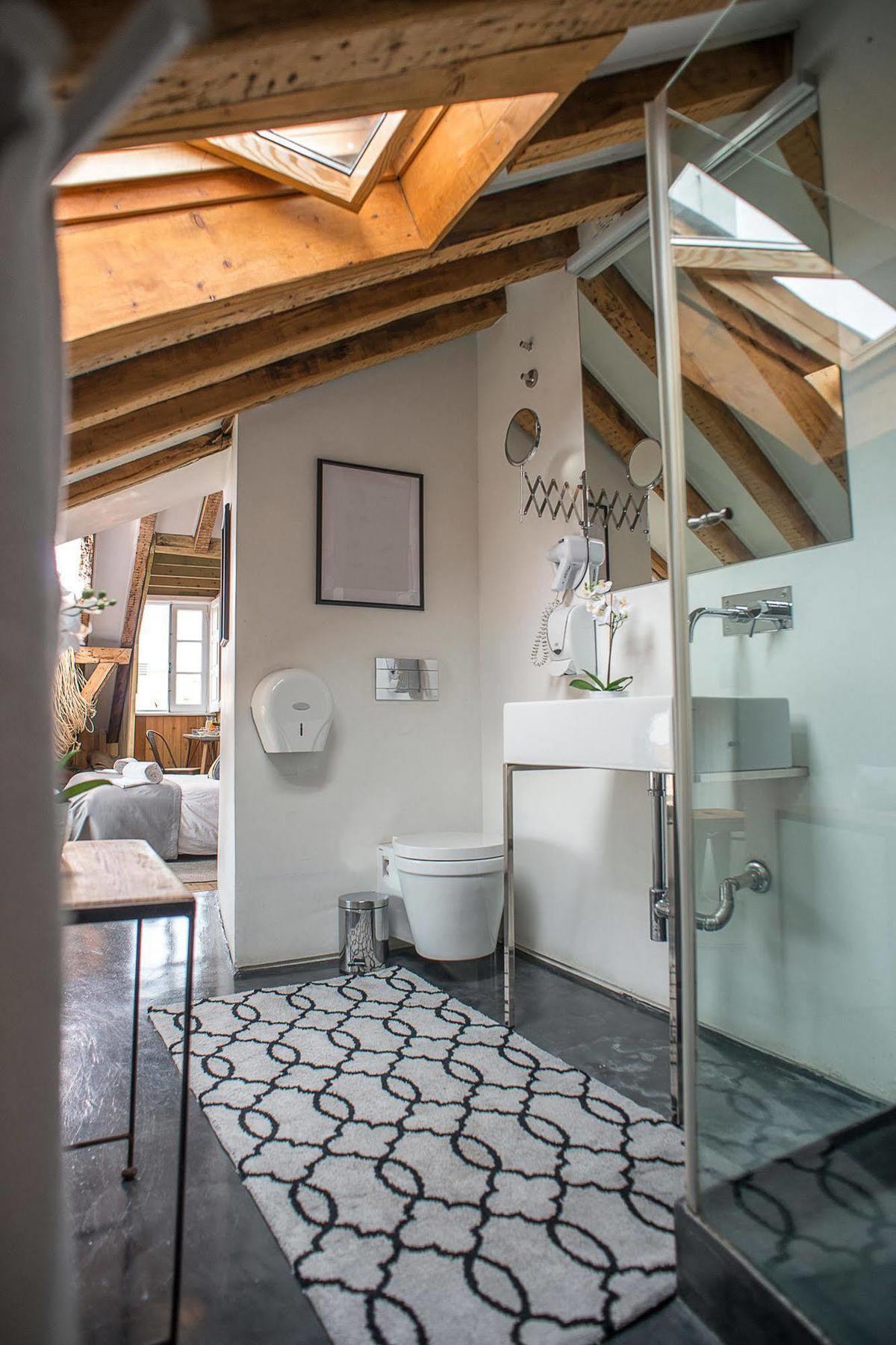 No Limit Bairro Alto Hostel Lissabon Buitenkant foto