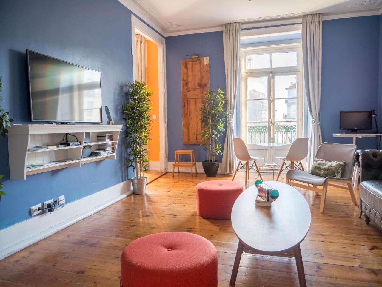 No Limit Bairro Alto Hostel Lissabon Buitenkant foto