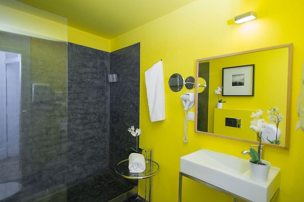 No Limit Bairro Alto Hostel Lissabon Buitenkant foto